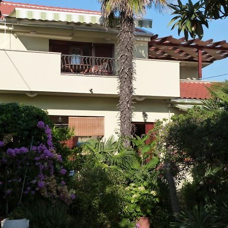 Apartments Eva Sukošan Buitenkant foto
