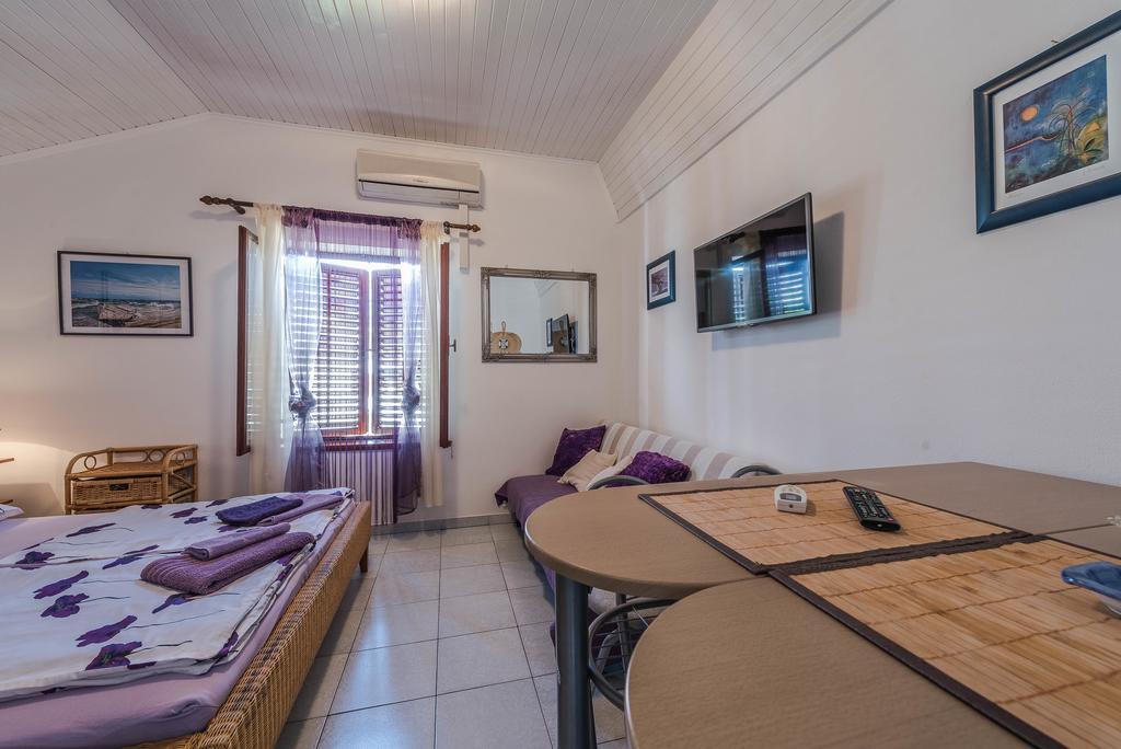 Apartments Eva Sukošan Buitenkant foto