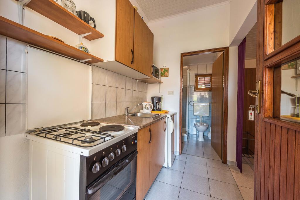 Apartments Eva Sukošan Buitenkant foto